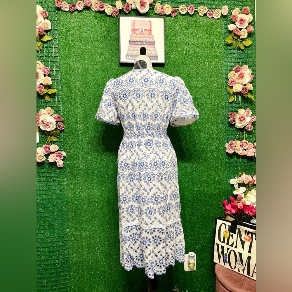 🌷Brand New eyelet dress embroidered can fit Sm up to M very nice quality!🌷 - Picture 4 of 8